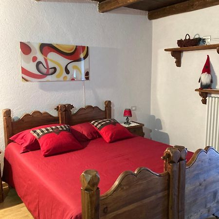 La Peiro Douco Guest House Roure Turin ภายนอก รูปภาพ