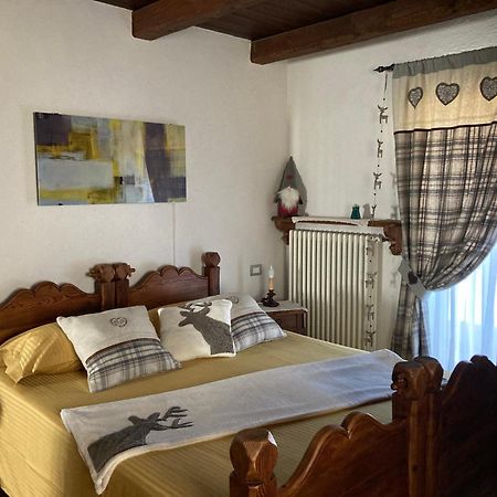 La Peiro Douco Guest House Roure Turin ภายนอก รูปภาพ