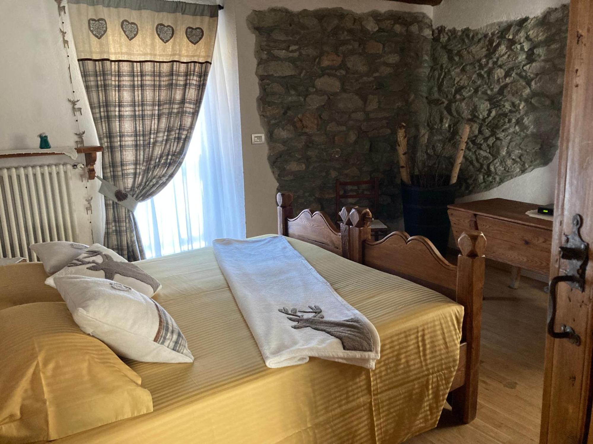 La Peiro Douco Guest House Roure Turin ภายนอก รูปภาพ