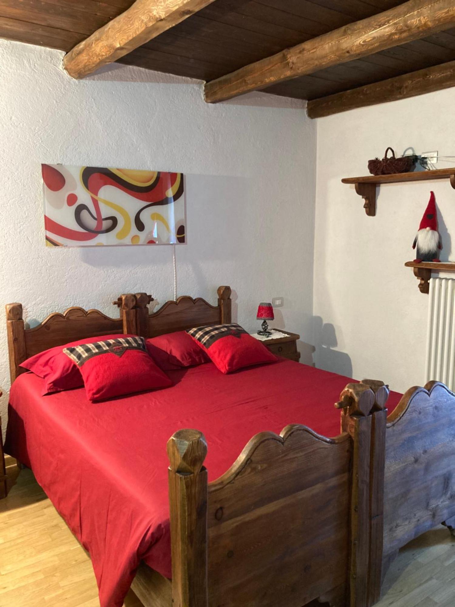 La Peiro Douco Guest House Roure Turin ภายนอก รูปภาพ