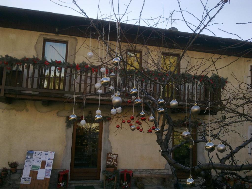 La Peiro Douco Guest House Roure Turin ภายนอก รูปภาพ