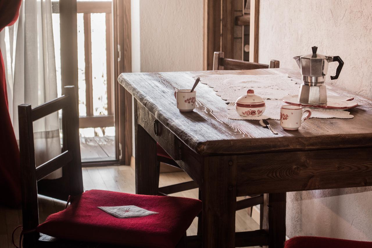 La Peiro Douco Guest House Roure Turin ภายนอก รูปภาพ