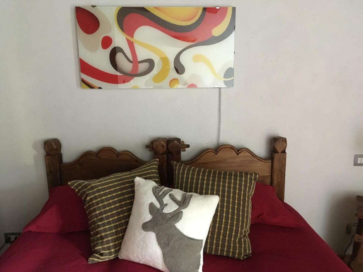 La Peiro Douco Guest House Roure Turin ภายนอก รูปภาพ